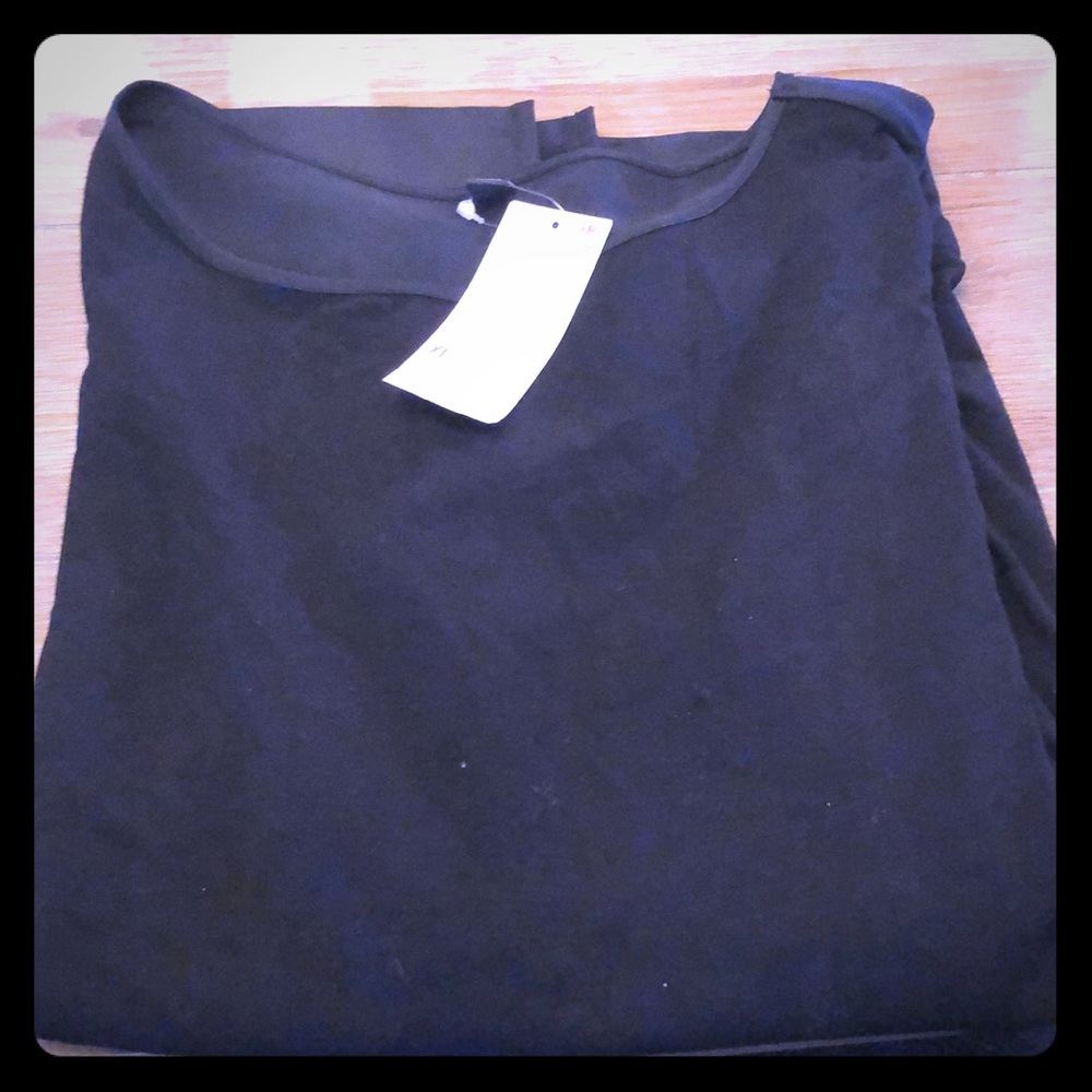 Uniqlo women combo short sleeve t-shirt black